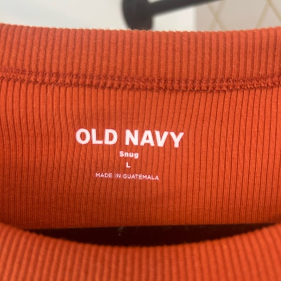 Old Navy Rust Ribbed Tee - Picture 2 of 2
